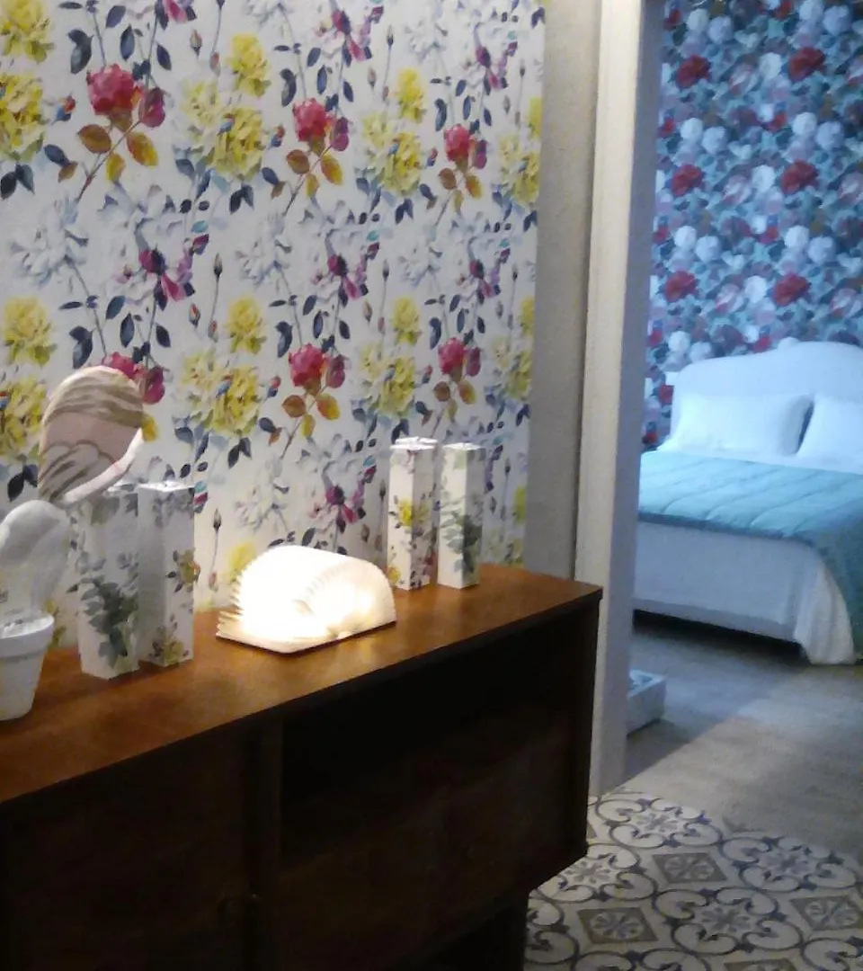 **  Guest House 73 Cagliari Italia